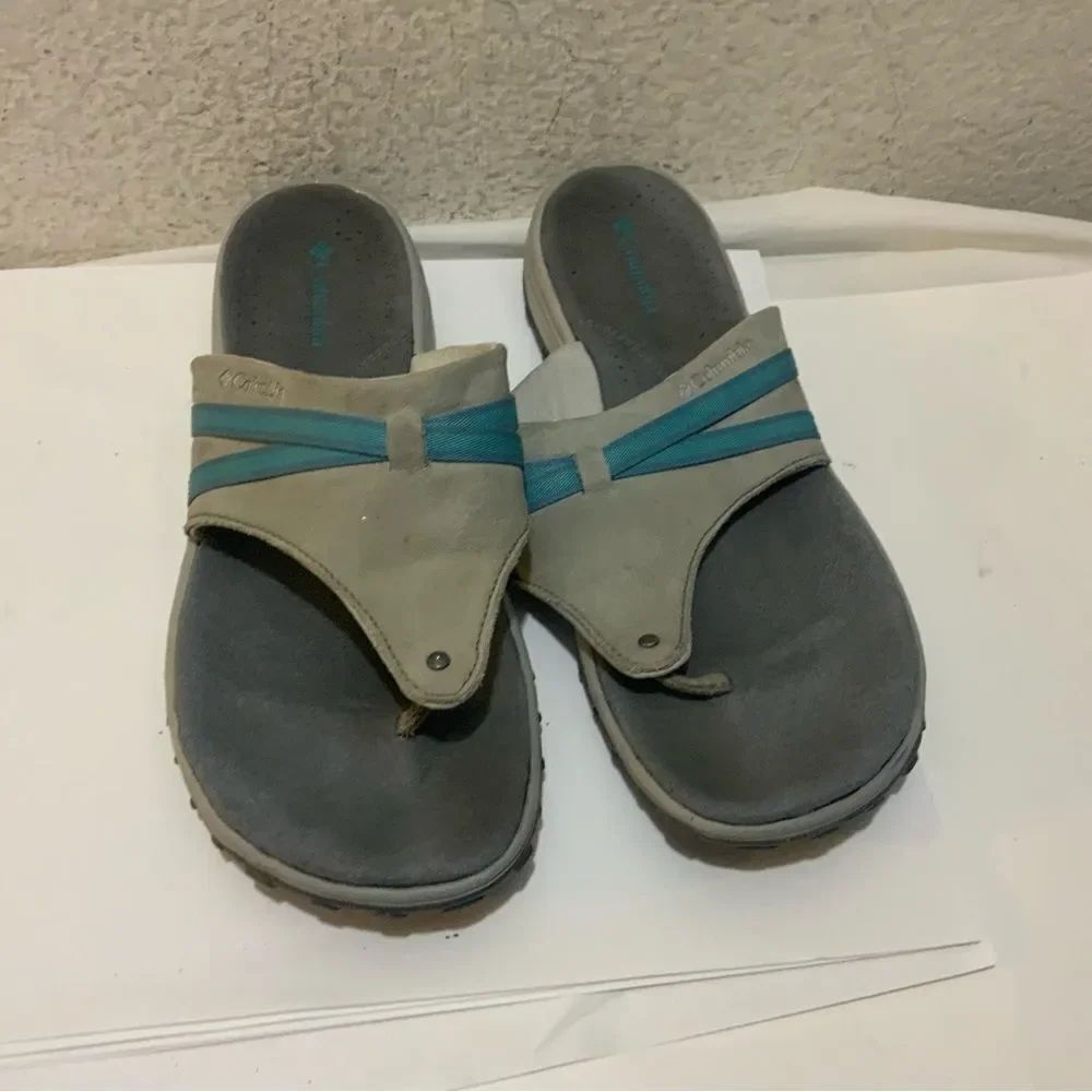 COLUMBIA SANTIAM flips flops women’s size 9